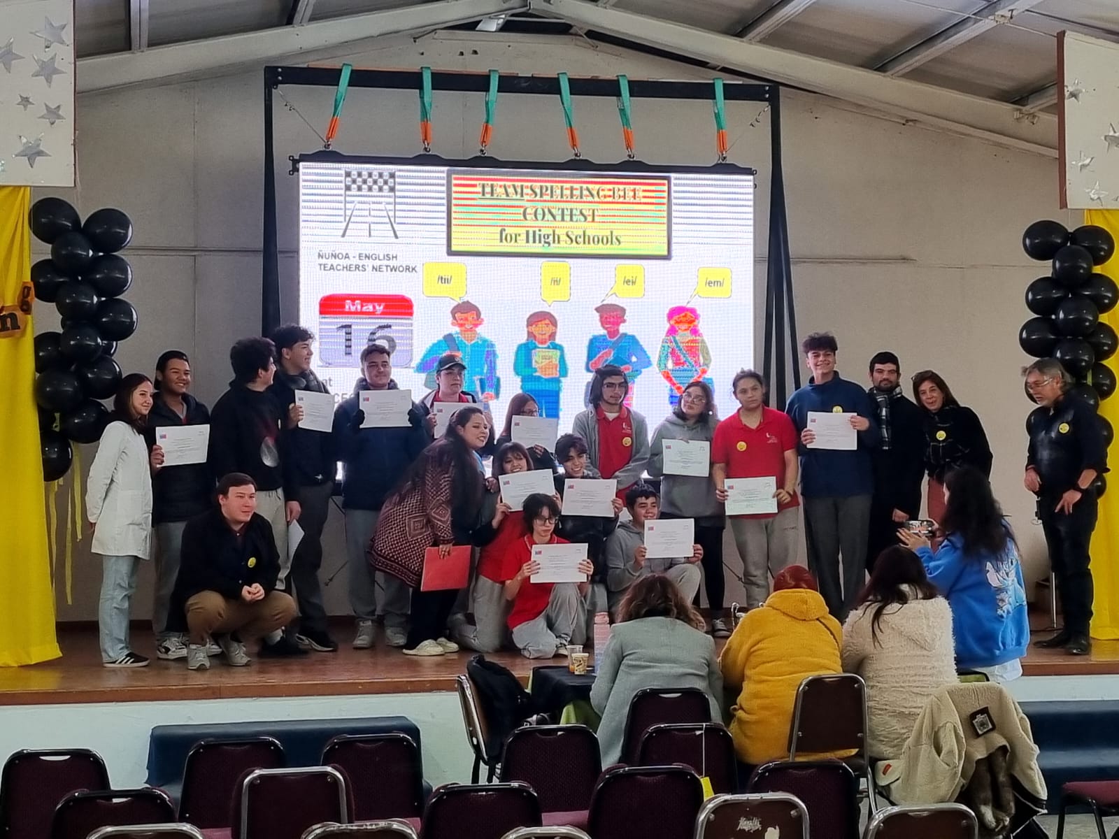 Destacados resultados de estudiantes en torneo Inter escolar de Inglés