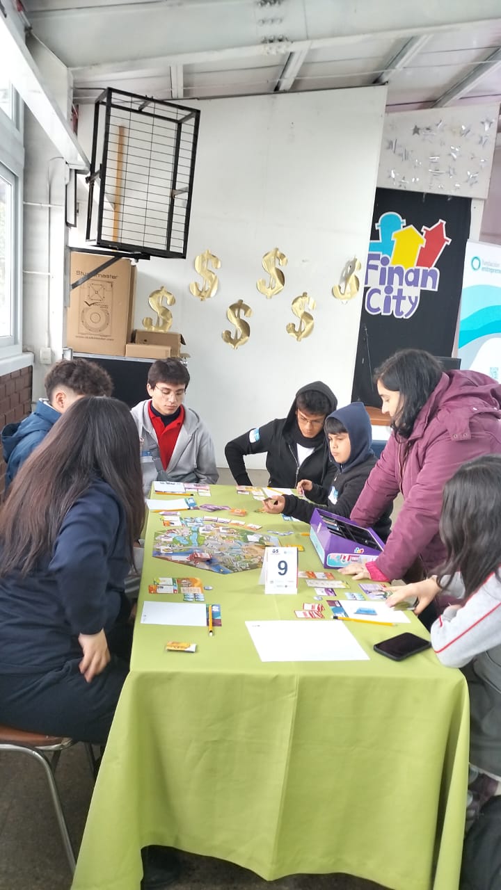 CET-Chile es sede del Torneo Financity Impulsando la Educación Financiera